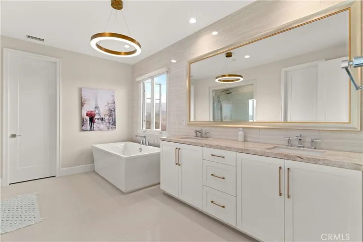 115 Sky Hts, Irvine, California 92602
