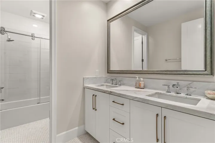115 Sky Hts, Irvine, California 92602