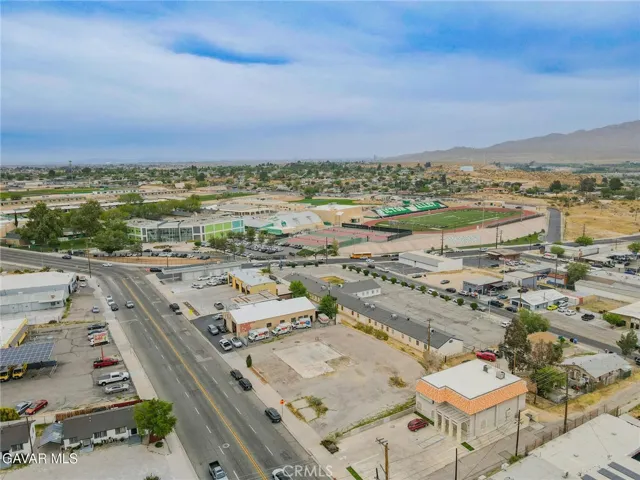 16650 Mojave Dr, Victorville, California 92395