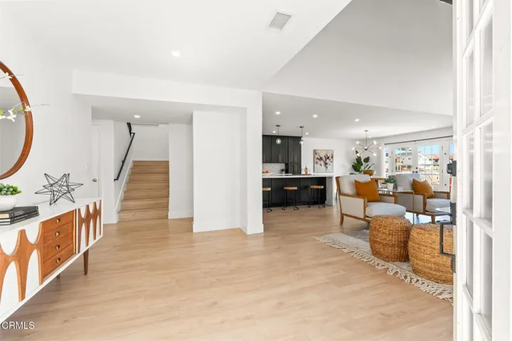 3960_W_Hemlock_St-08
