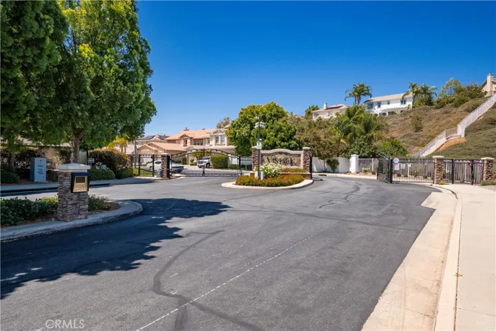 45277 Chateau Court, Temecula, California 92592