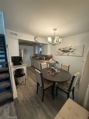 18411 Hatteras, Tarzana, California 91356