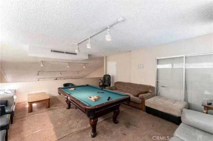 18411 Hatteras, Tarzana, California 91356