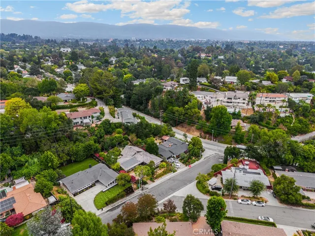1425 Marianna Road, Pasadena, California 91105