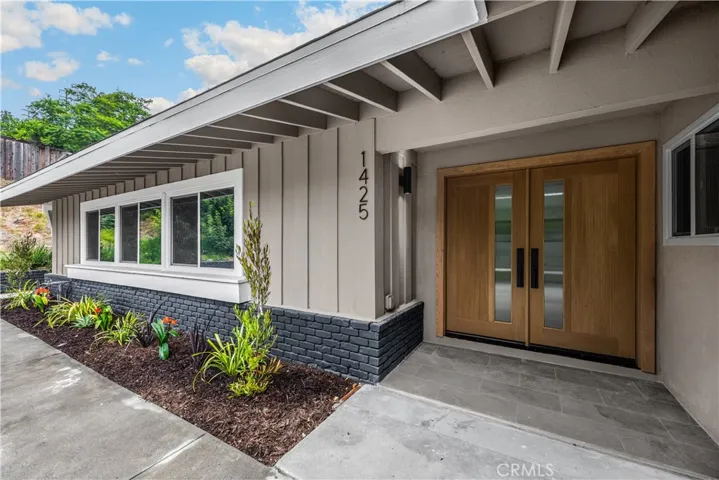 1425 Marianna Road, Pasadena, California 91105