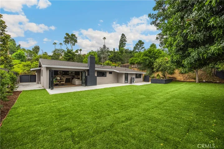 1425 Marianna Road, Pasadena, California 91105