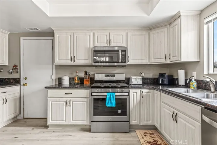 3998 Bluff, Norco, California 92860