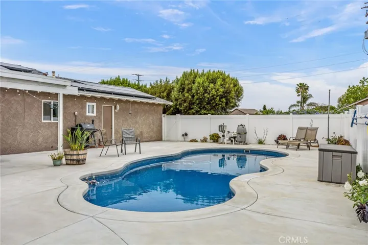 3998 Bluff, Norco, California 92860