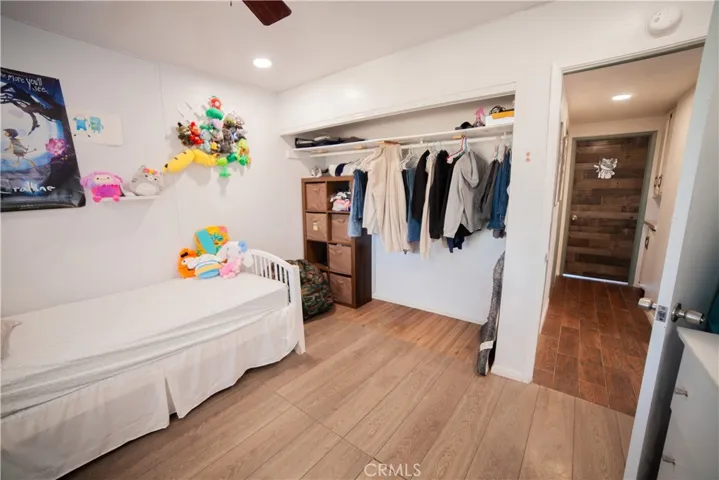 2ND BEDROOM LARGE CLOSET
