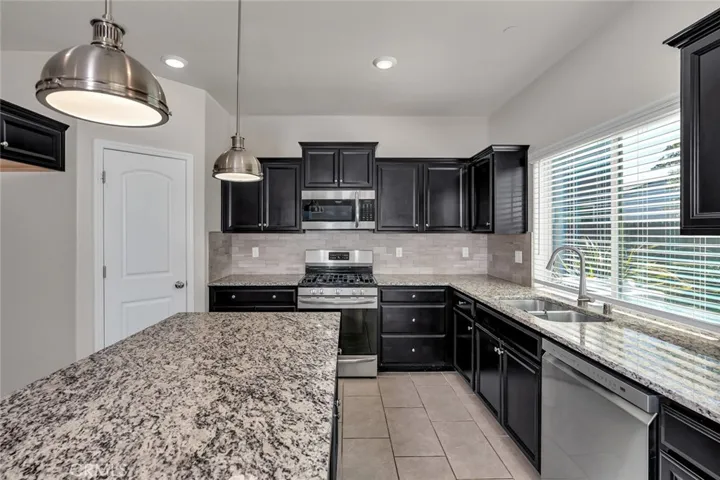 3774 Magellan, Merced, California 95340