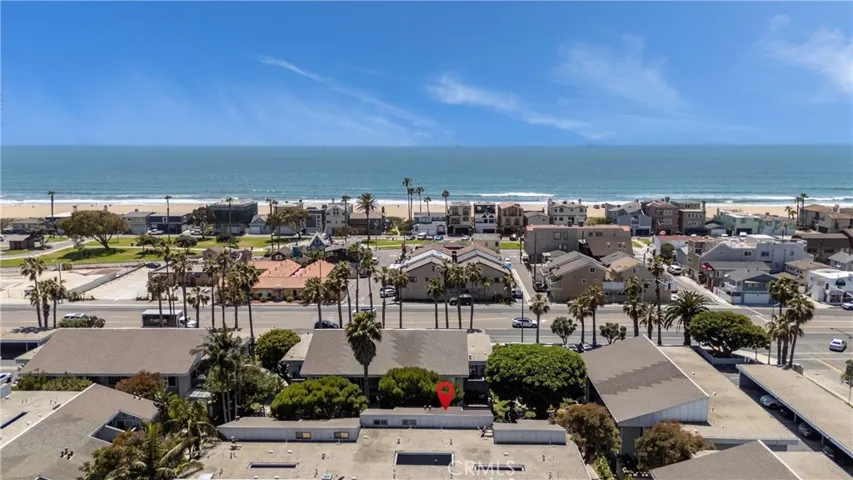 Live right across from the ocean!