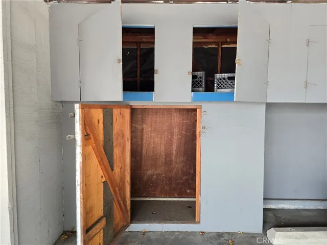 Bottom storage unit can fit a bike or two or skis!