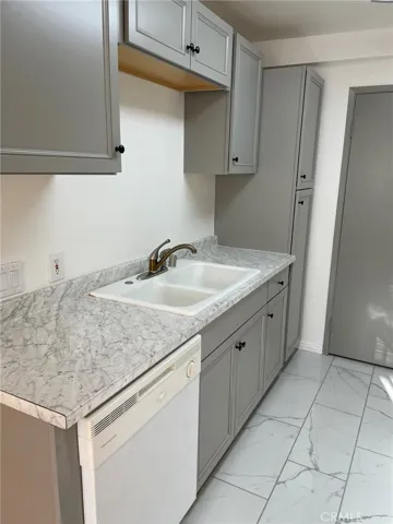 20426 S Vermont Avenue 76, Torrance, California 90504