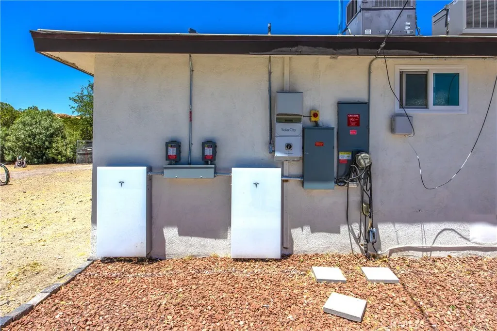 36703 Bel Air Freeway, Barstow, California 92311 — photo 4