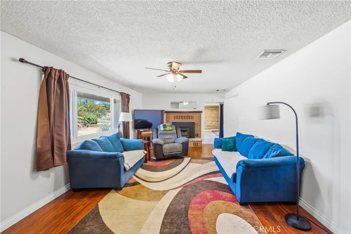 36703 Bel Air Freeway, Barstow, California 92311