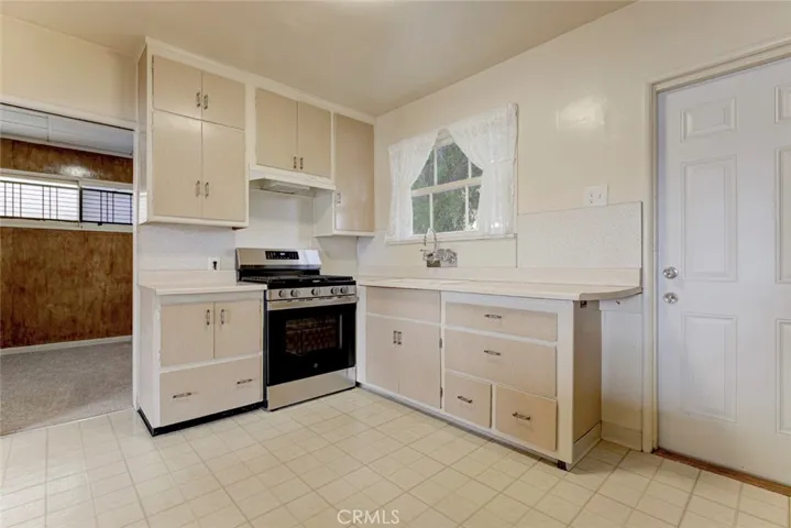5533 W 120th, Inglewood, California 90304