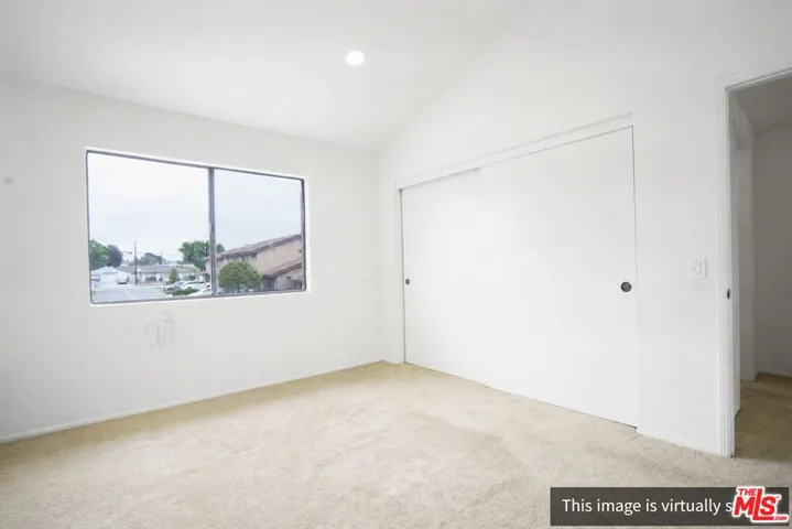 1071 N Glendora Avenue, Covina, California 91724