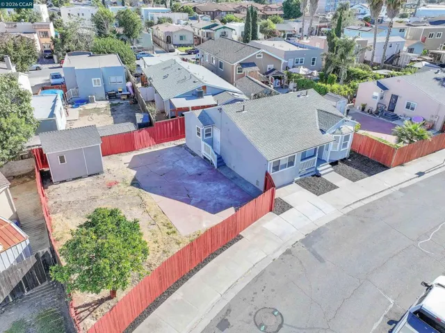 425 W 8th St, Pittsburg, California 94565