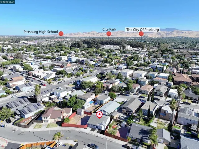 425 W 8th St, Pittsburg, California 94565