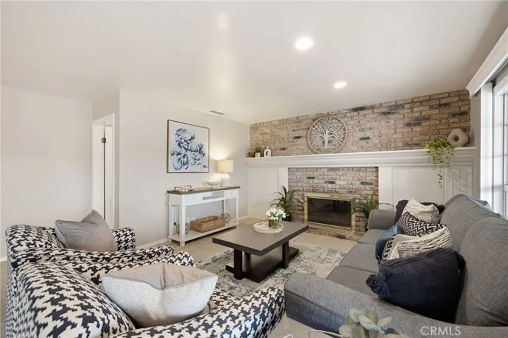 15503 Talbot, La Mirada, California 90638