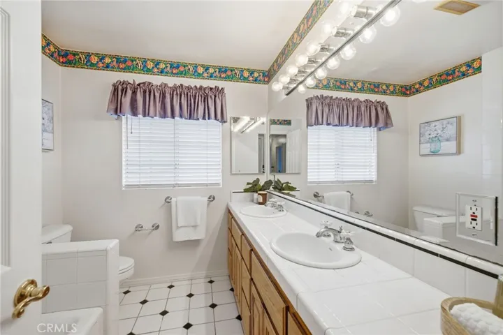 15503 Talbot, La Mirada, California 90638