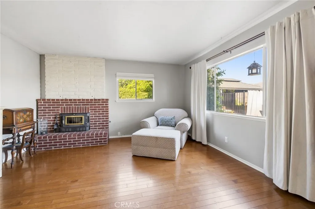 468 E View, Santa Paula, California 93060 — photo 5