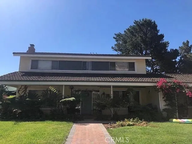 468 E View, Santa Paula, California 93060