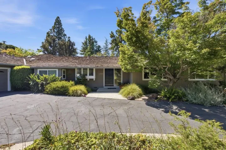 13565 Wendy Lane, Saratoga, California 95070