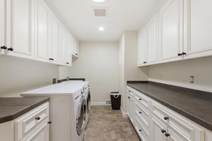 13565 Wendy Lane, Saratoga, California 95070