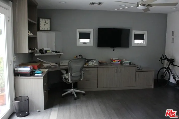 4109 Shadyglade Avenue, Studio City, California 91604