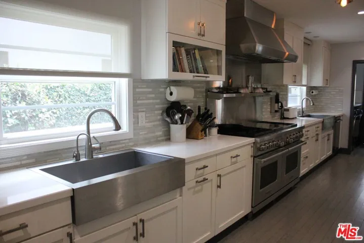 4109 Shadyglade Avenue, Studio City, California 91604