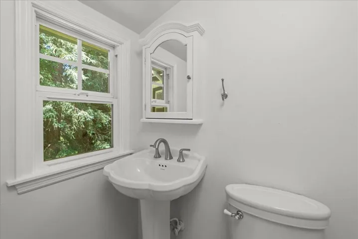 20476 Santa Cruz Highway, Los Gatos, California 95033