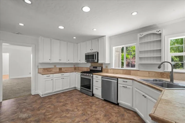 20476 Santa Cruz Highway, Los Gatos, California 95033