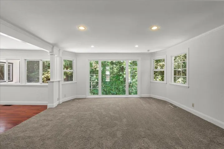 20476 Santa Cruz Highway, Los Gatos, California 95033