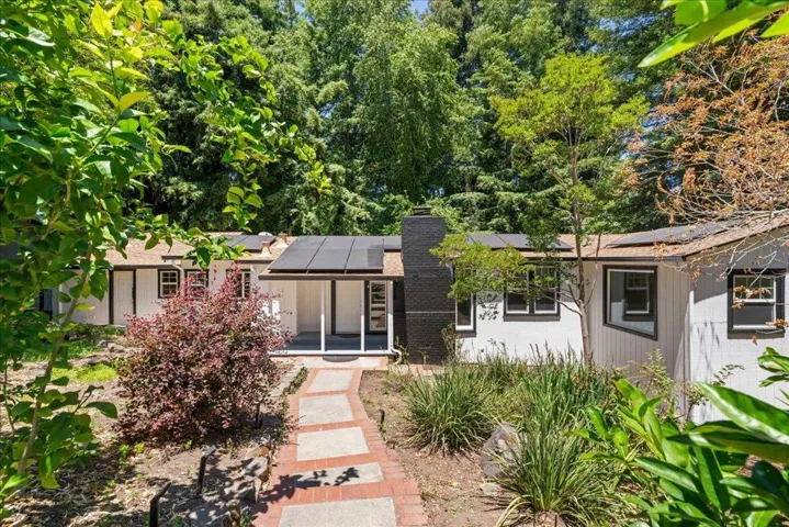 20476 Santa Cruz Highway, Los Gatos, California 95033
