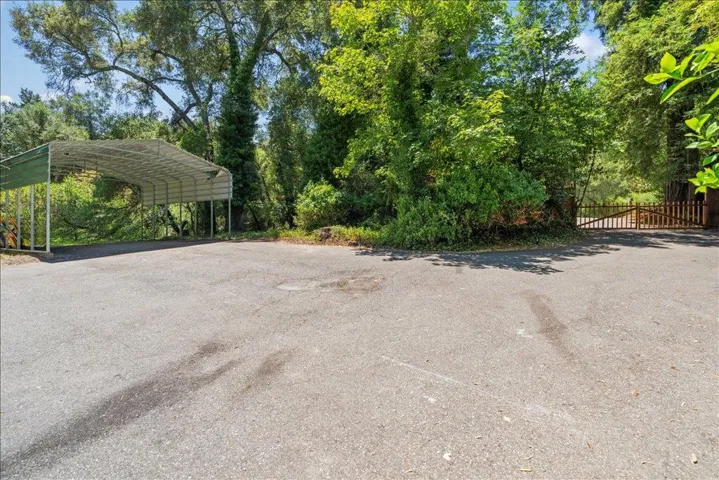 20476 Santa Cruz Highway, Los Gatos, California 95033