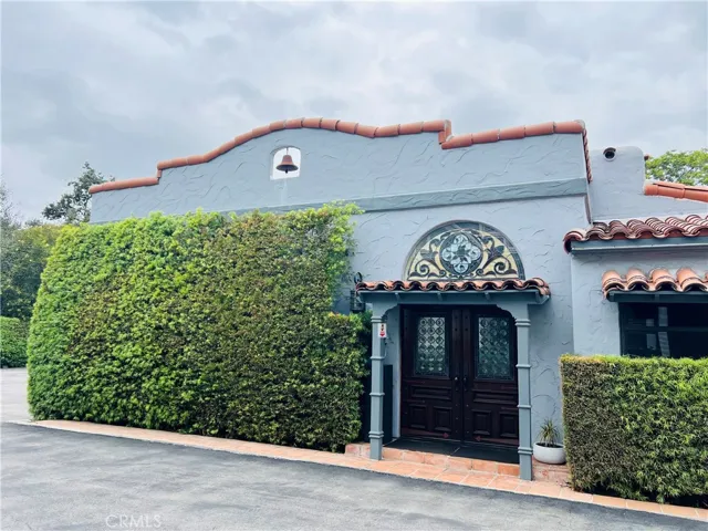 1324 E Chapman, Orange, California 92866