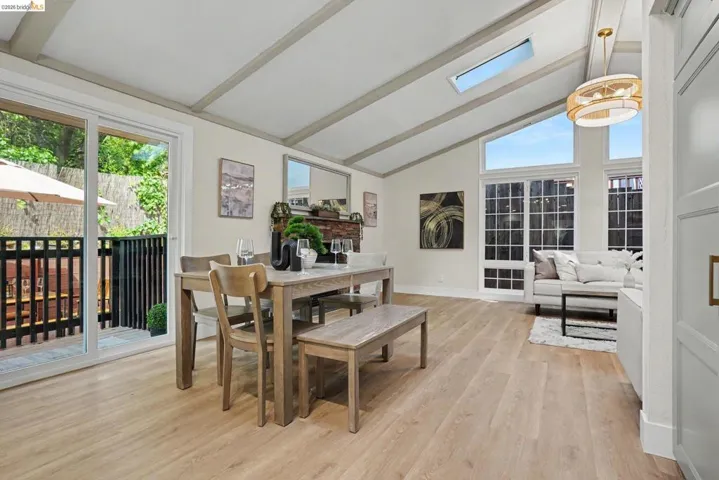 2185 Trafalgar Pl, Oakland, California 94611-3245