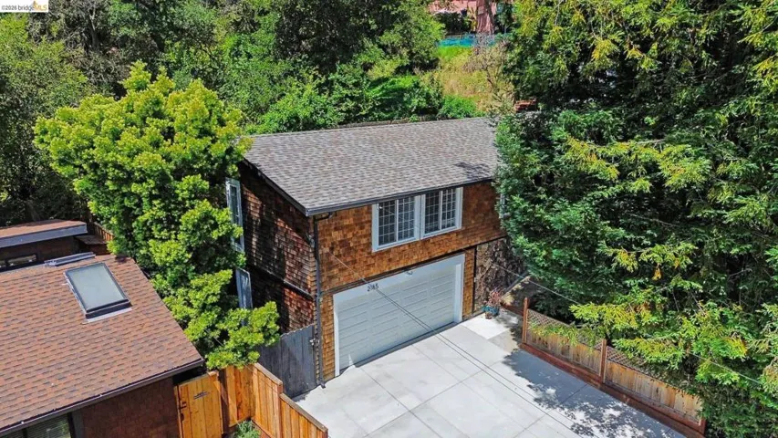 2185 Trafalgar Pl, Oakland, California 94611-3245