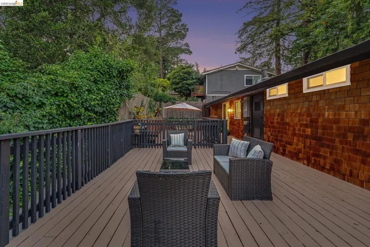 2185 Trafalgar Pl, Oakland, California 94611-3245