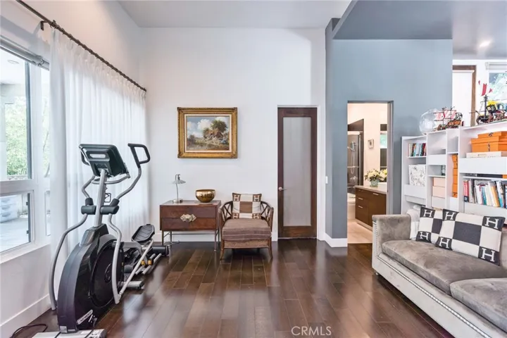 319 Camillo Road, Sierra Madre, California 91024