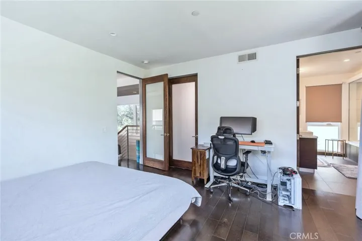 319 Camillo Road, Sierra Madre, California 91024