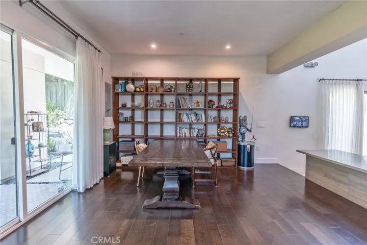 319 Camillo Road, Sierra Madre, California 91024