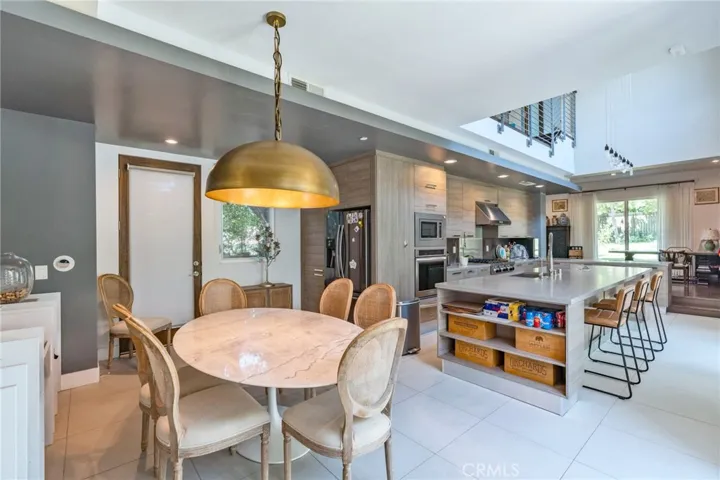 319 Camillo Road, Sierra Madre, California 91024