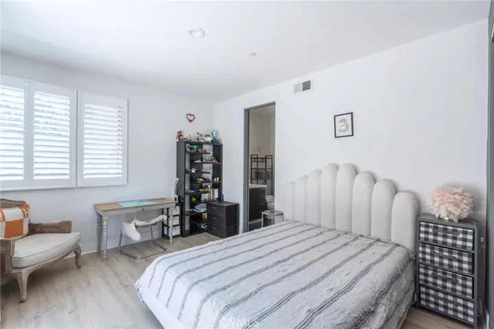 319 Camillo Road, Sierra Madre, California 91024