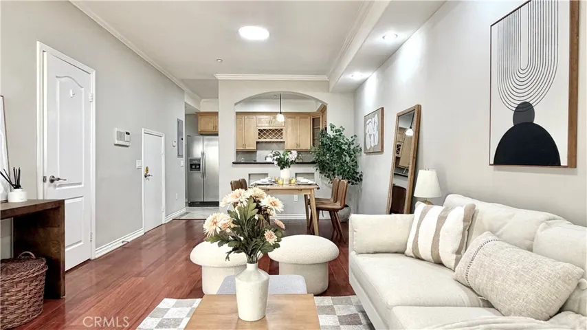 690 S Marengo, Pasadena, California 91106