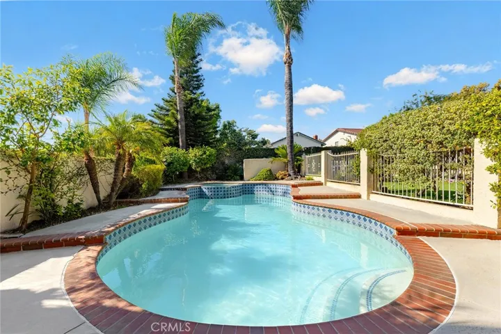 23437 Amberwick, Diamond Bar, California 91765