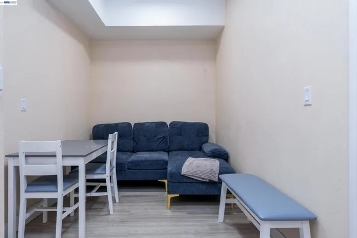 7691 Church Street B, Gilroy, California 95020-5153