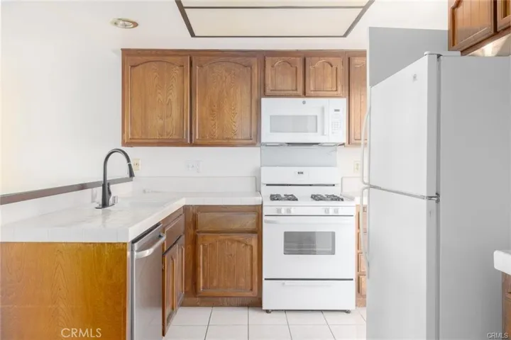 23 Columbus, Irvine, California 92620