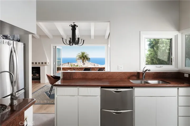 758 Barracuda Way, Laguna Beach, California 92651